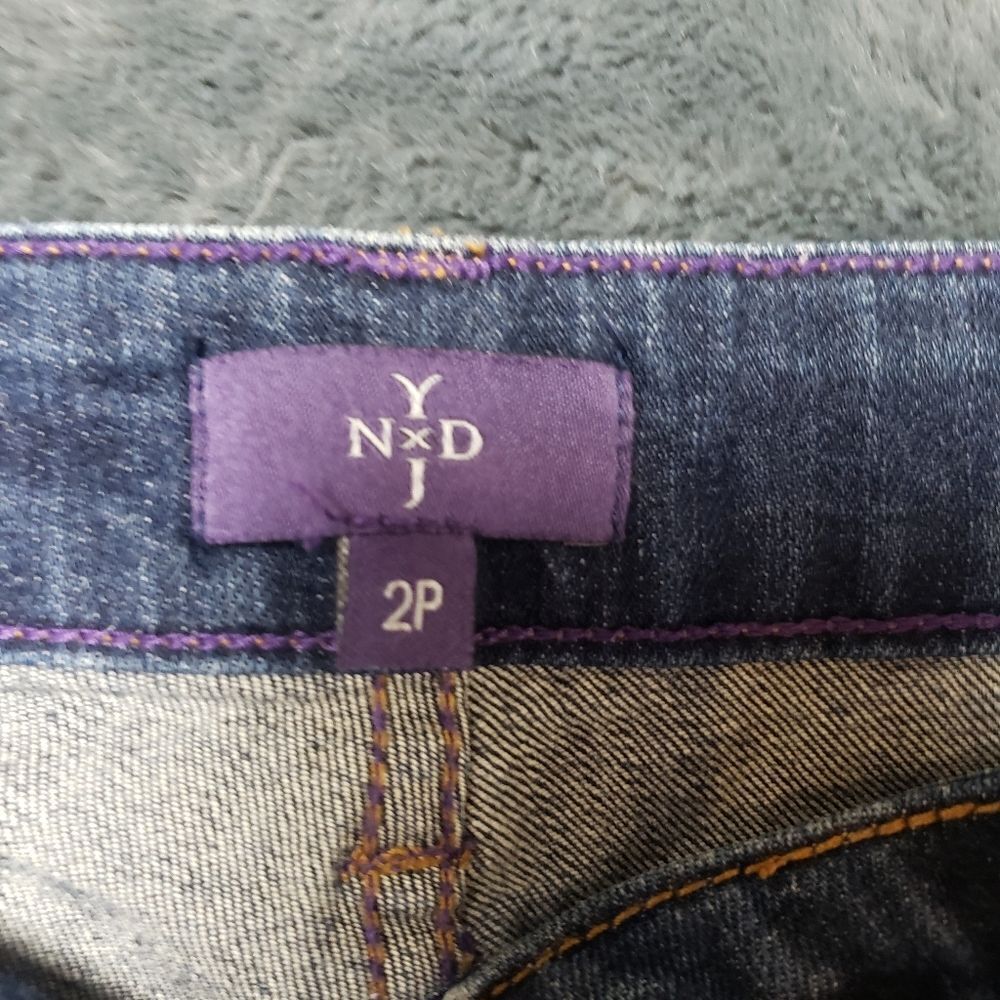 NYDJ Straight Jeans. Not Your Daughter’s Jeans 2P - lift tuck technology - Picture 9 of 13